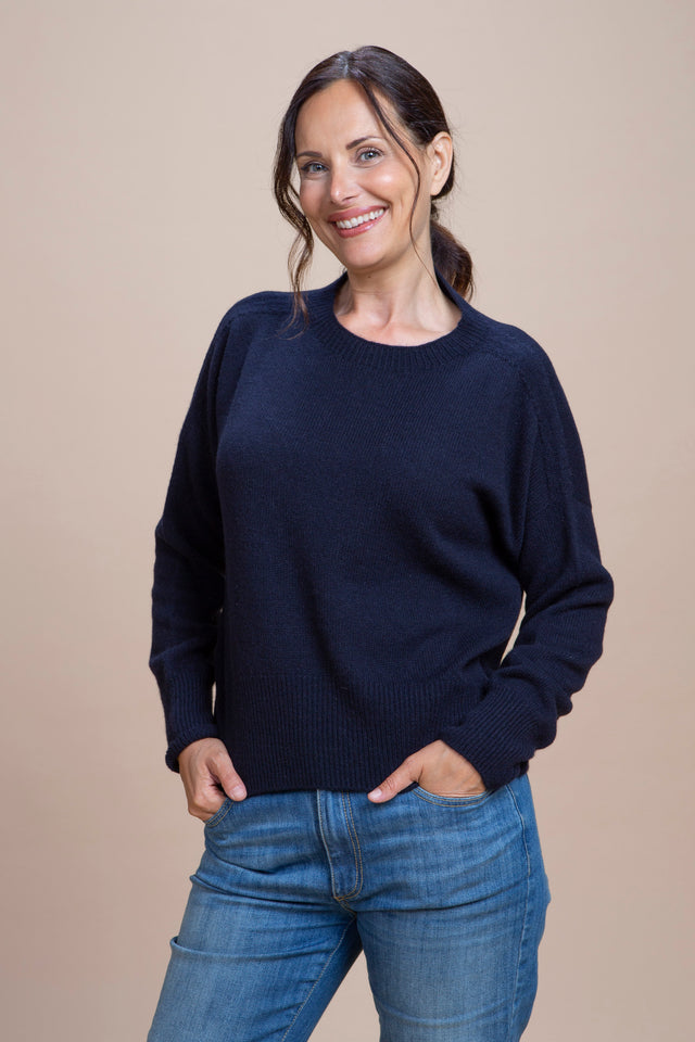 Ischia - 100% Cashmere Front-Rounded Sweater with high cuffs and hem