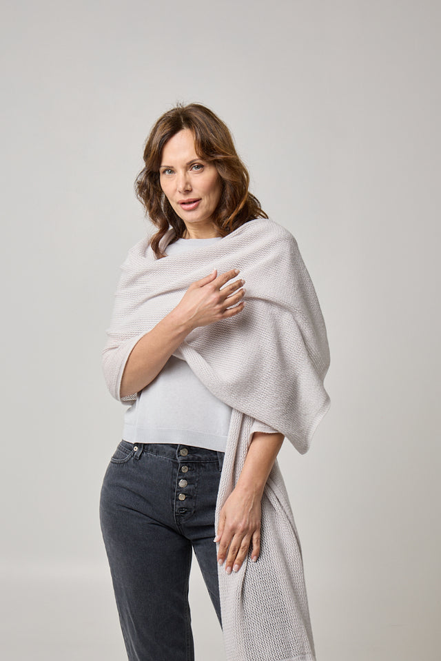 Sabaudia - 100% Cashmere Perforated Light Shawl