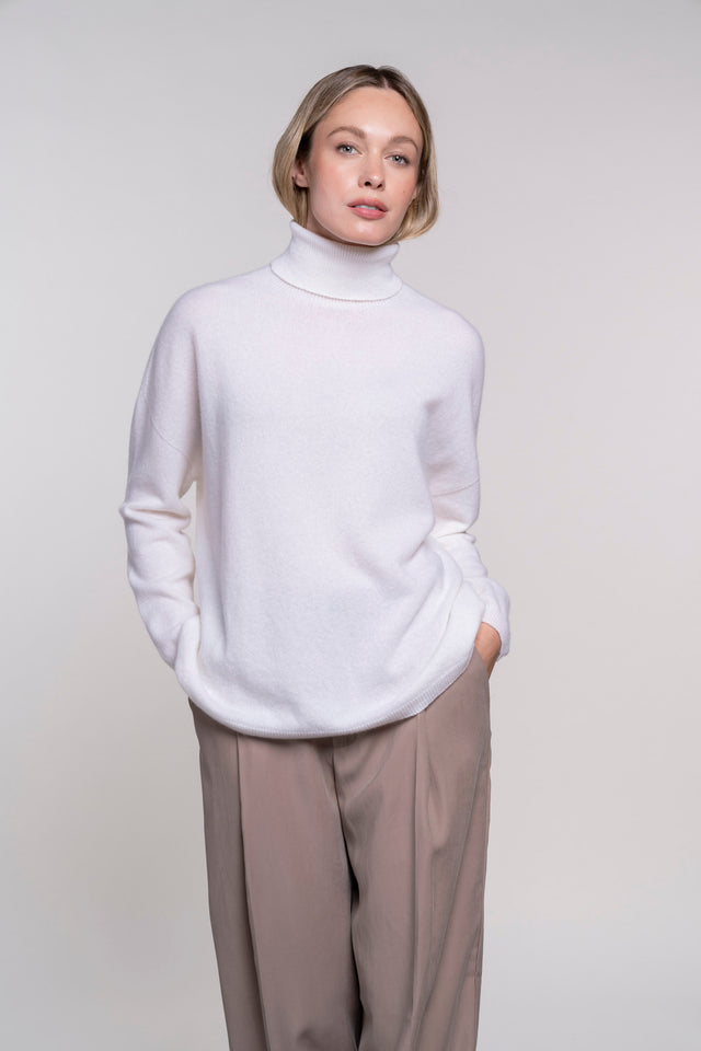 Ostuni - 100% Cashmere Oversize Turtleneck Sweater