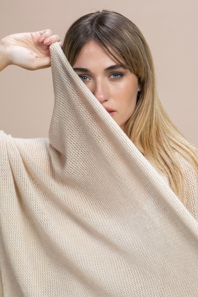 Sabaudia - 100% Cashmere Perforated Light Shawl